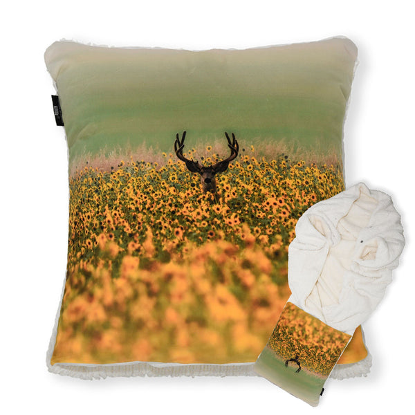 Sunflower & Deer from @alftown